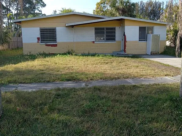 238 80th Ave NE, Saint Petersburg, FL 33702