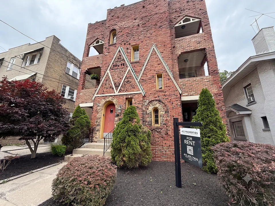119 Central Square