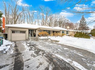 133 Mineola Rd E, Mississauga, ON L5G 2E7