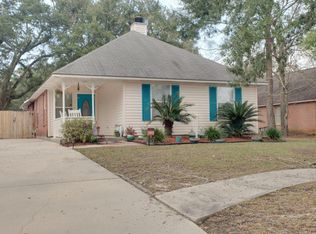 13208 Saint Martin Dr, Ocean Springs, MS 39564