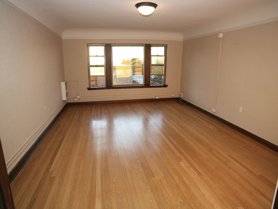 2nd image of 222 Summit Ave E #107407a7b