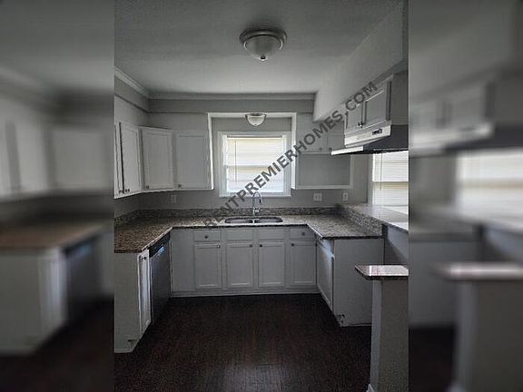 4th image of 2413 Hillview Dr
