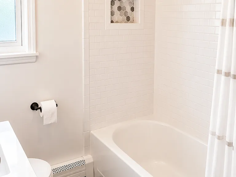 S Dunton Ave E — Photo 8