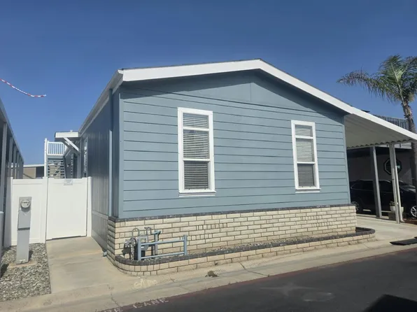 21851 Newland St Spc 98, Huntington Beach, CA 92646