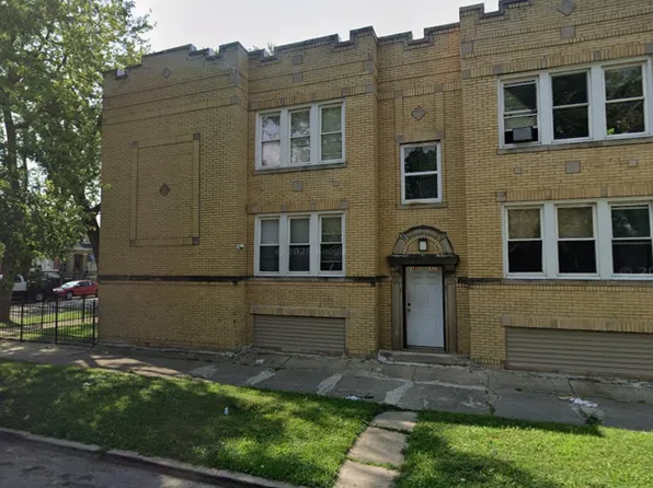 2345 W 70th St, Chicago, IL
