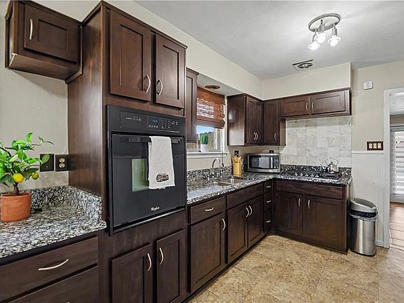 5th image of 1157 Hesper Ave