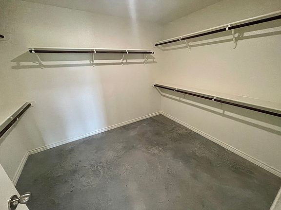 3rd image of 1006 Cilantro Rd
