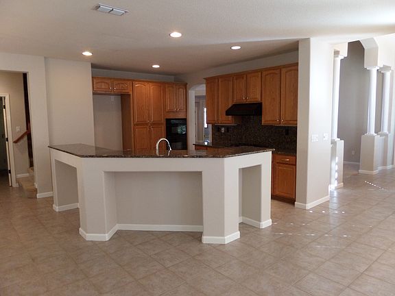 5th image of 1821 Grazziani Way