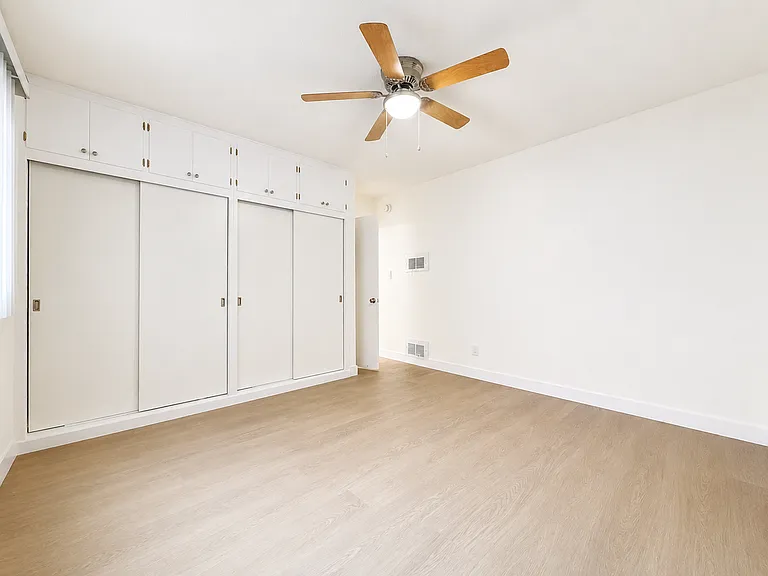 1315 N Columbus Ave. — Photo 14