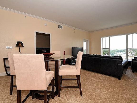 4th image of 2305 Edgewater Dr APT 1712