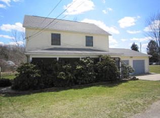 602 Santo Ave, Fairbank, PA 15435
