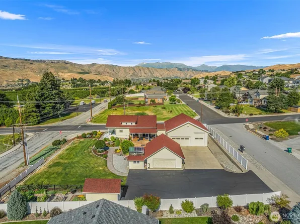 800 Autumn Crest Drive, Wenatchee, WA 98801