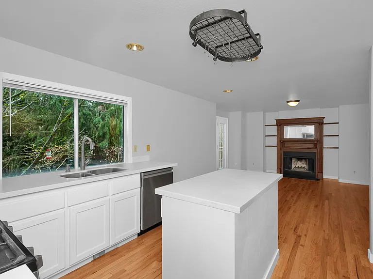 10708 NE 107th Pl — Photo 14