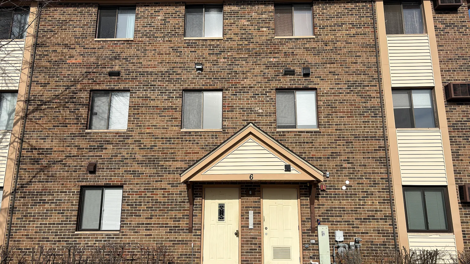 6 Parkside Ct APT 6 photo 1