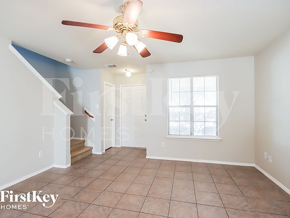 4th image of 6523 Fairbrook Park Ln