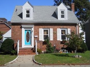 29 Mayfair Ave, Springfield, MA 01104