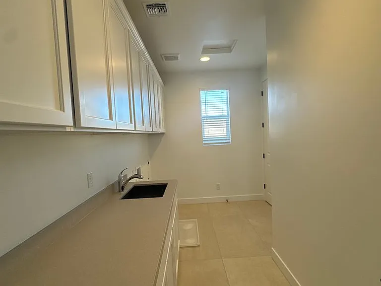 7326 W Running Deer Trl — Photo 31
