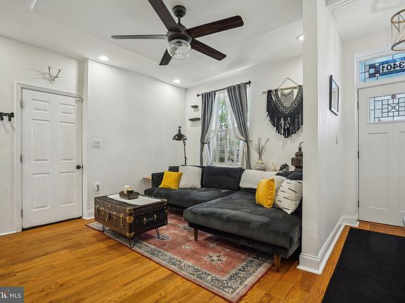 3rd image of 3401 W Westmoreland St