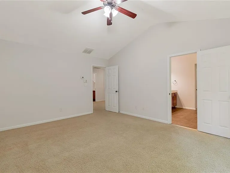 4262 Winslow Hill Ct — Photo 18