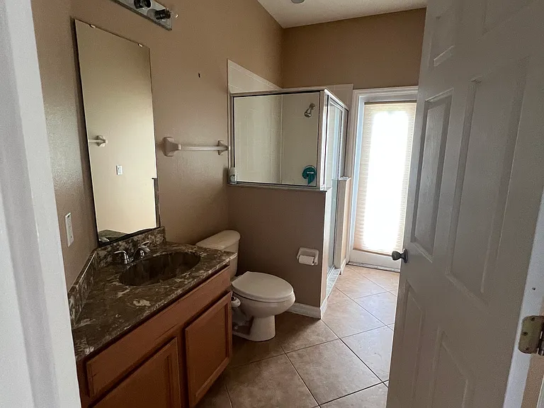 1932 Acacia Dr — Photo 12
