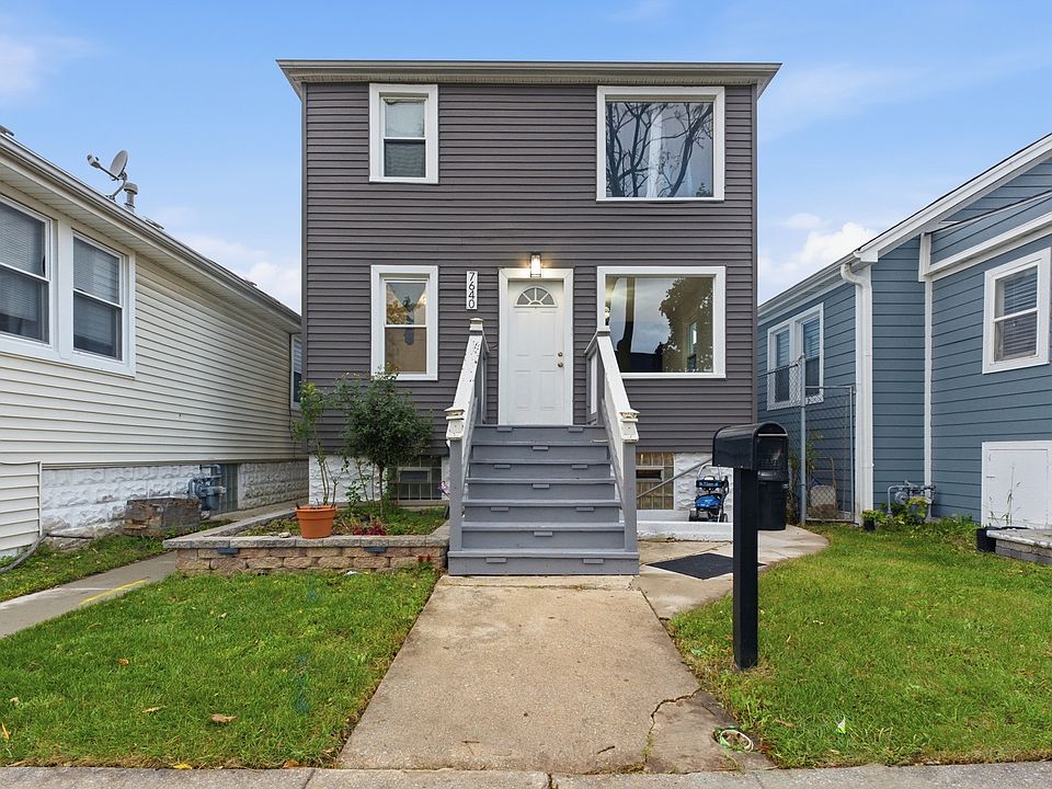 1st image of 7640 W 63rd Pl