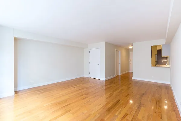 Rented by Stonehenge NYC LLC | media 2