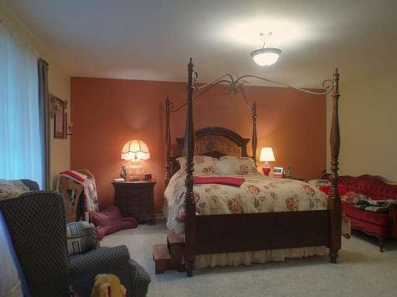 5th image of 4389 Mariah Dr N
