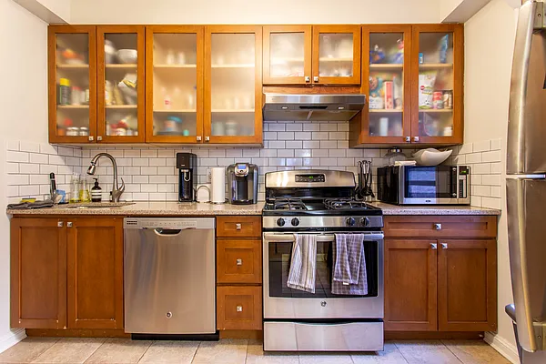 Rented by Compass | media 11