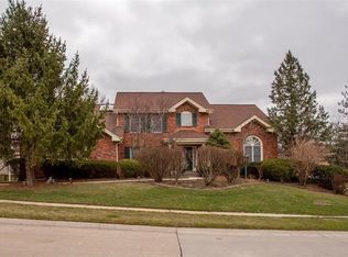 1924 Preston Ridge Dr, Chesterfield, MO 63017