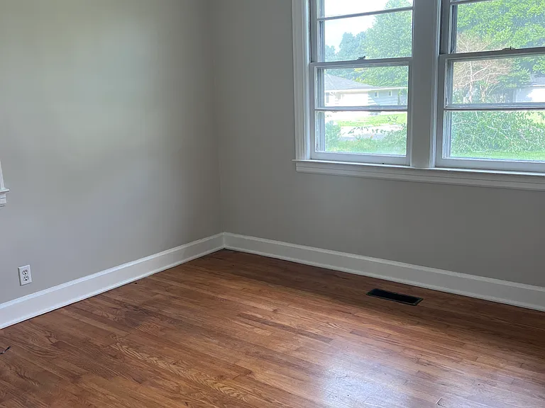 Hardwood floors throughout and ceiling fans