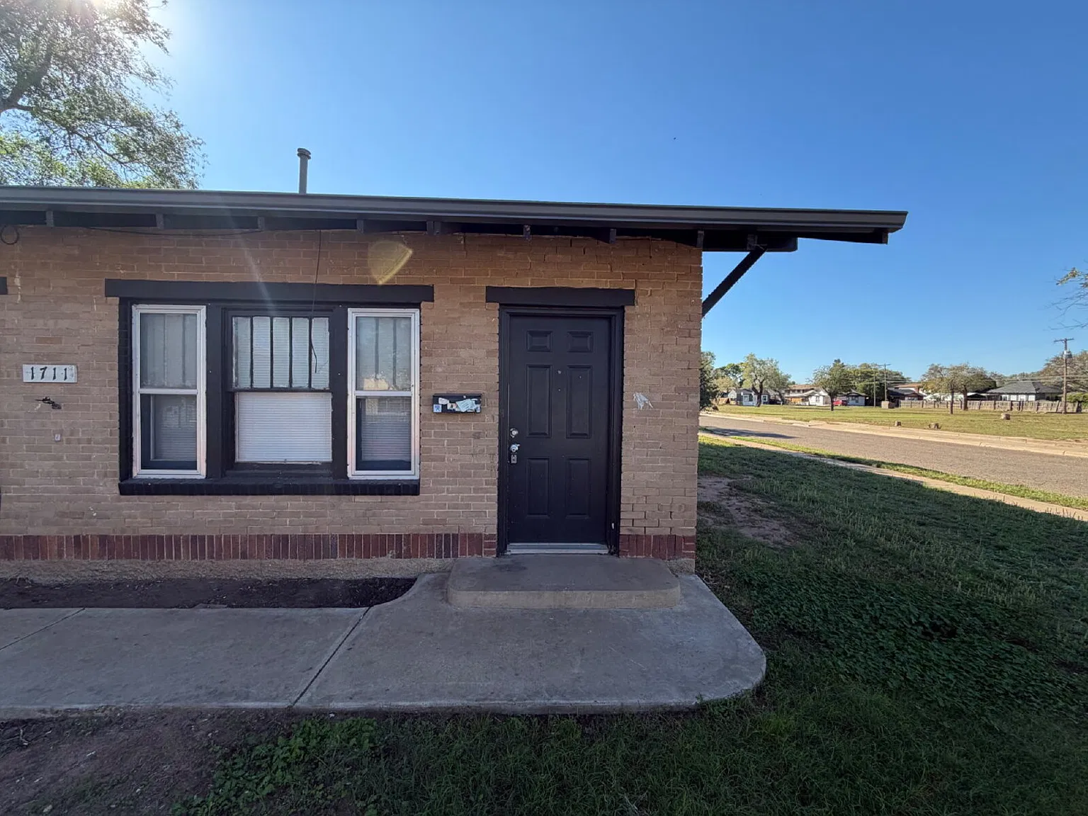 2 bed, 1.0 bath, 600 sqft, $500 — Photo 2