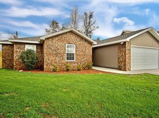 1102 N Haven Cir, Lynn Haven, FL 32444