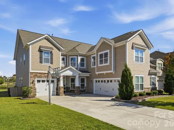 2571 Snap Dragon Dr, Harrisburg, NC 28075