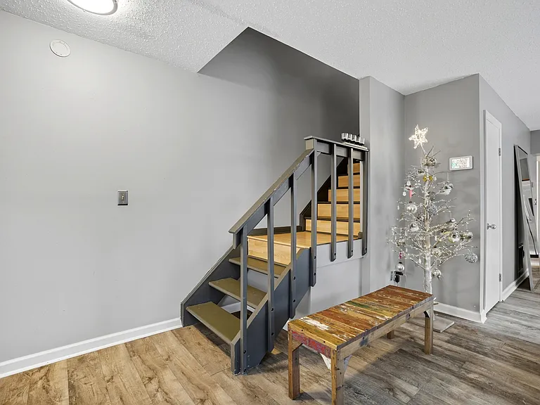 4658 Genoa Cir — Photo 12
