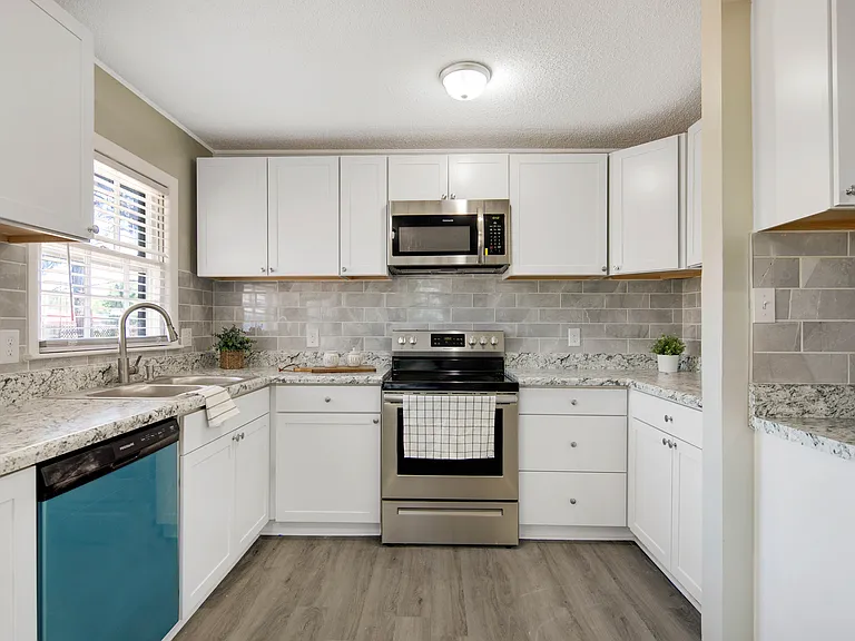 2796 Cone Cir — Photo 1