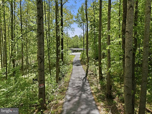 5th image of 241 Cropp Rd