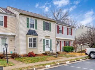 14846 Lynhodge Ct, Centreville, VA 20120