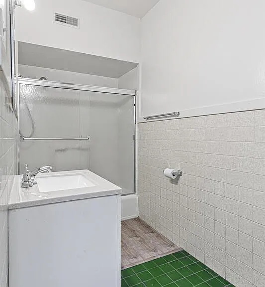 1722 Waverly Pl — Photo 21
