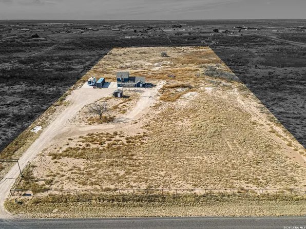 2381 County Road C2691, Stanton, TX 79782