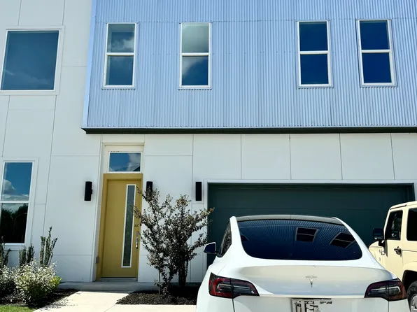 6104 Sendero Hills Pkwy, Austin, TX 78724