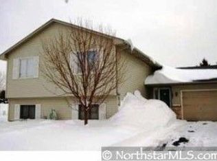 7227 Upper 42nd St N, Oakdale, MN 55128