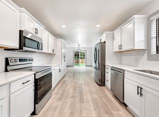 2 Hambleton Dr, Bella Vista, AR 72714