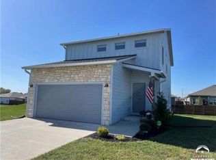 2507 Chasehire Ct, Lawrence, KS 66046