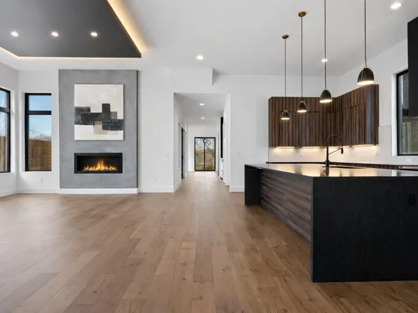 996 Douglas Ave, Nashville, TN 37206