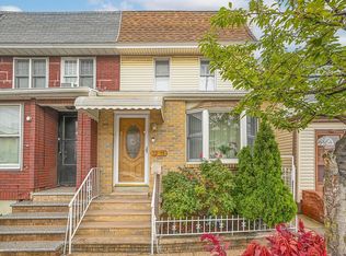 7215 Juniper Valley Rd, Middle Village, NY 11379