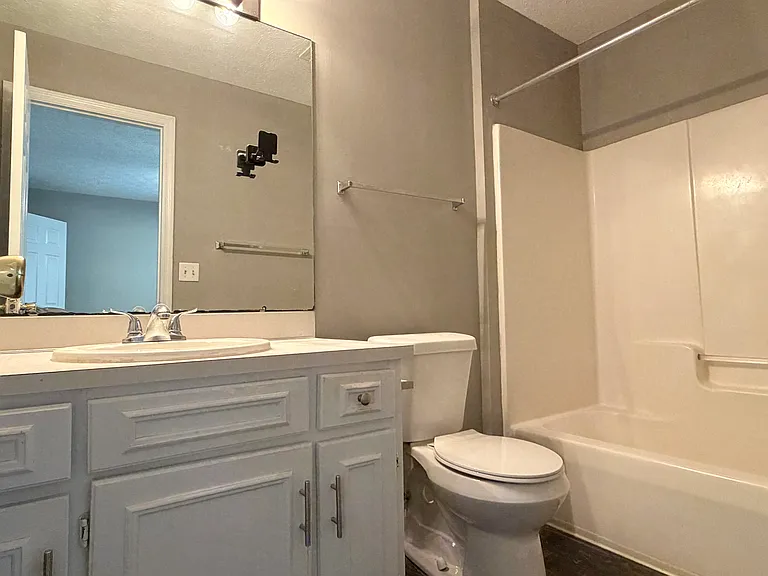 6208 Cross Tie Ct — Photo 10