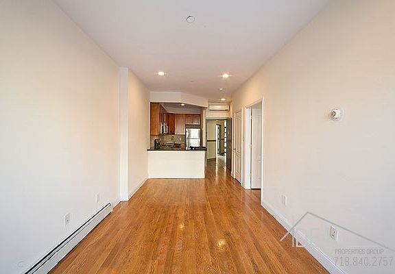 5th image of 705 Sackett St