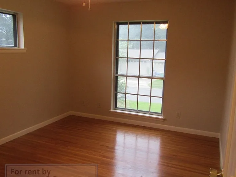 509 S Longfield Ave — Photo 20