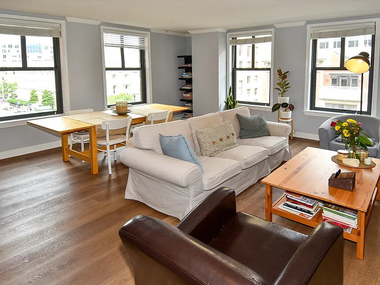 616 E St NW #619 — Photo 3