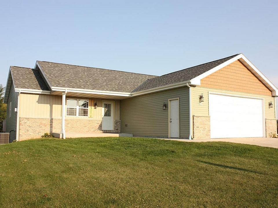 1st image of 542 Eagles Nest Dr